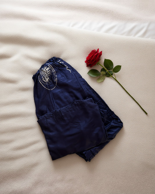 Nila Bridal Brightening Pyjama – lifestyle